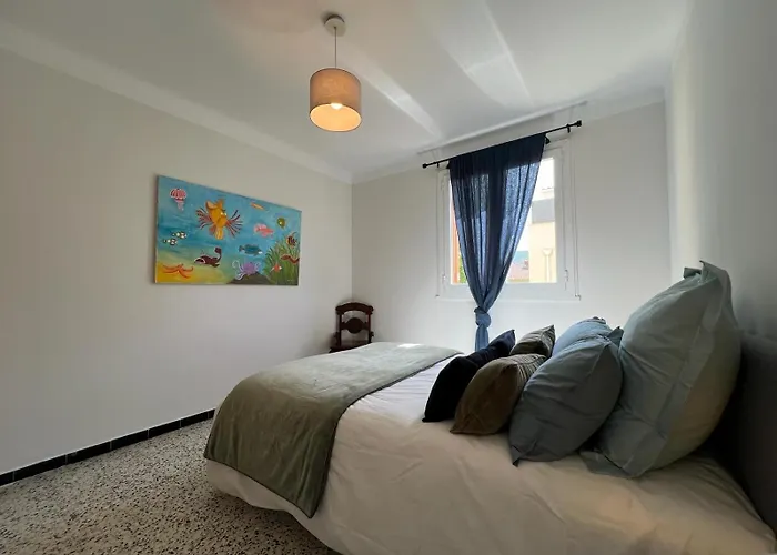 Liberta - T4 Spacieux, Calme, Lumineux, Centre Ville, Loggia Et Balcon Appartement *