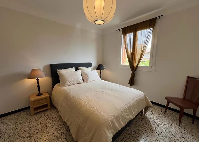 Liberta - T4 Spacieux, Calme, Lumineux, Centre Ville, Loggia Et Balcon *