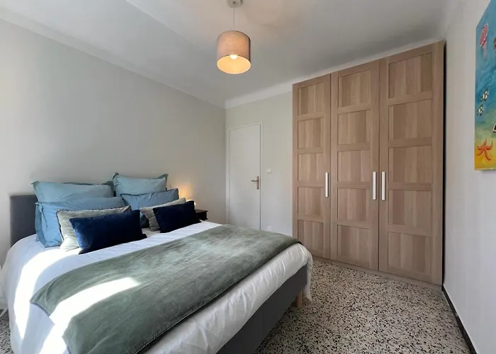 Liberta - T4 Spacieux, Calme, Lumineux, Centre Ville, Loggia Et Balcon *