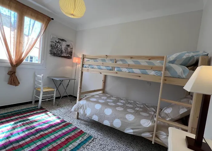 Liberta - T4 Spacieux, Calme, Lumineux, Centre Ville, Loggia Et Balcon